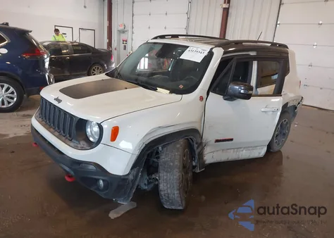 2017 Jeep Renegade Trailhawk 4X4 z USA, uszkodzony, nr VIN ZACCJBCB1HPE86567